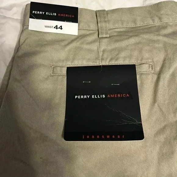 Perry Ellis Men’s Tan Khaki America Shorts Size 44 - Picture 4 of 7